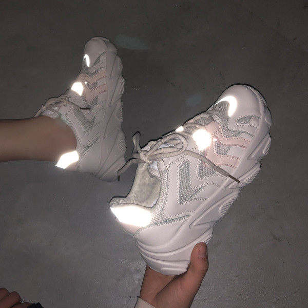 Γυναικεία αναπνέοντα αθλητικά πάνινα παπούτσια σε τρία χρώματα