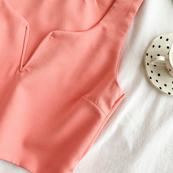 Stílusos női rövid felső négy színben