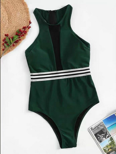 Costum de baie la modă în mai multe culori