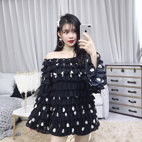 Μοντέρνα γυναικεία μπλούζα με μακριά φαρδιά μανίκια σε δύο χρώματα