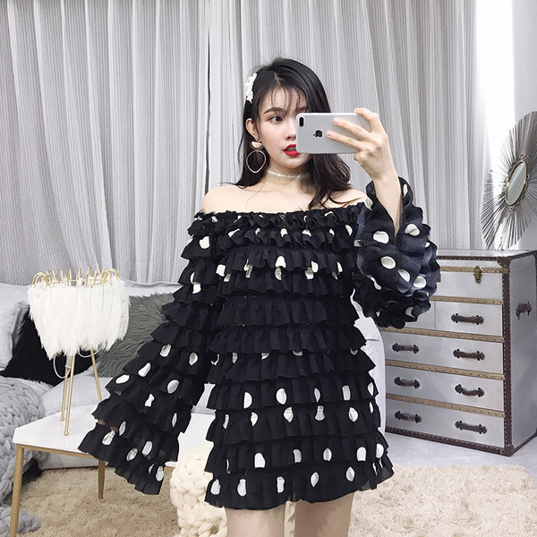 Μοντέρνα γυναικεία μπλούζα με μακριά φαρδιά μανίκια σε δύο χρώματα