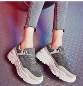 Αθλητικά γυναικεία παπούτσια με ψηλά πέλματα σε γκρι χρώμα