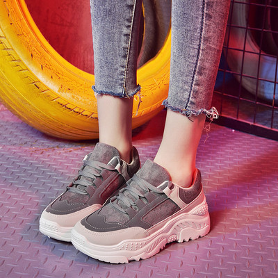 Αθλητικά γυναικεία παπούτσια με ψηλά πέλματα σε γκρι χρώμα