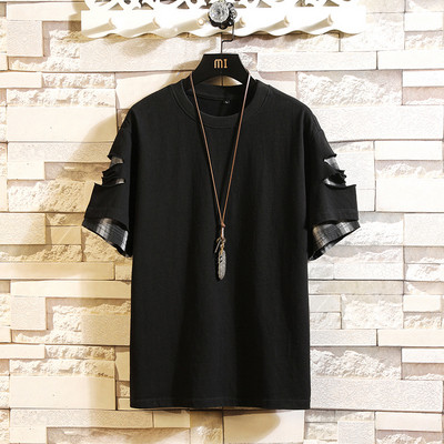 Modern férfi póló fekete-fehér színben, O-nyakkal