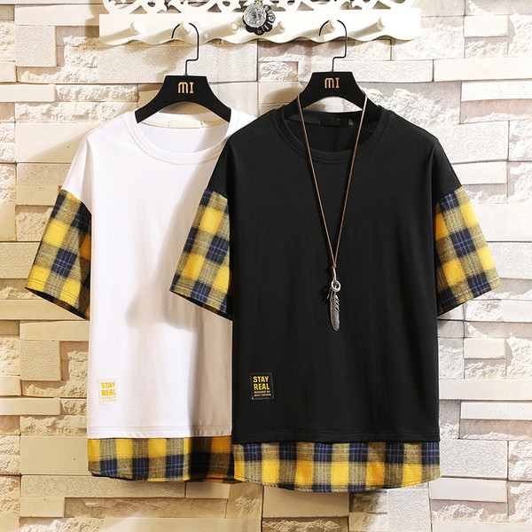 Jelenlegi férfi póló fehér és fekete színben, emblémával