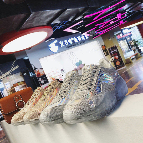 Καθημερινά  γυναικεία αθλητικά παπούτσια με παχιά σόλα σε δύο χρώματα