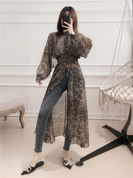 Μακρύ ανοιξιάτικο μπουφάν σε τρία χρώματα