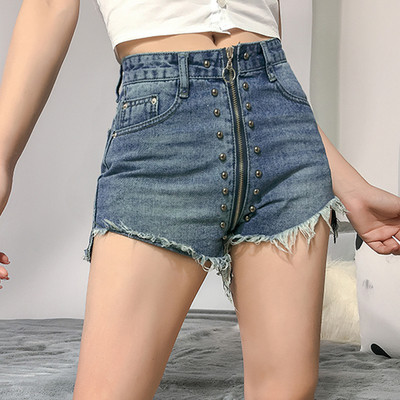 Нов модел дамски къси панталони с цип и метални елементи