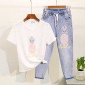 Alkalmi női pólóból és farmerből álló szett elasztikus derékkal