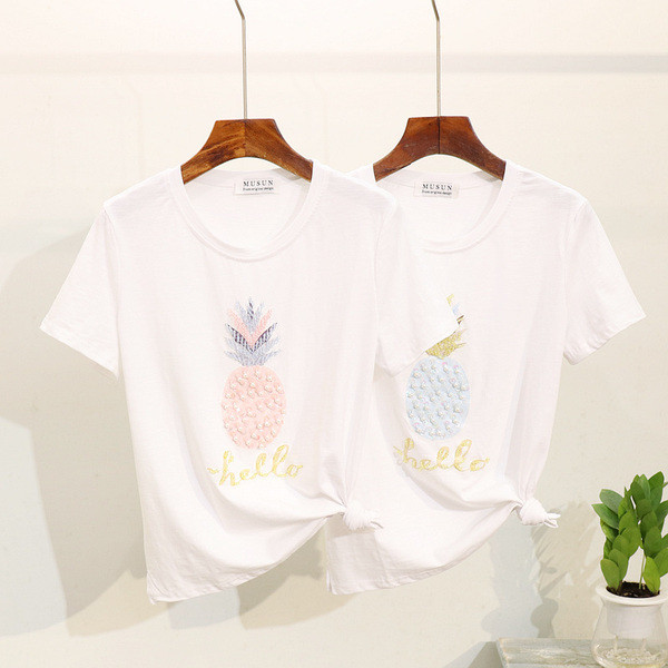 Alkalmi női pólóból és farmerből álló szett elasztikus derékkal