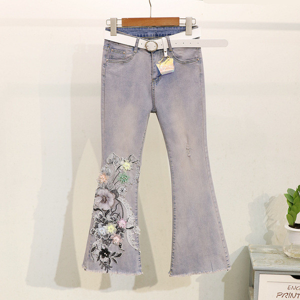 Set dama din doua piese cu broderie colorata