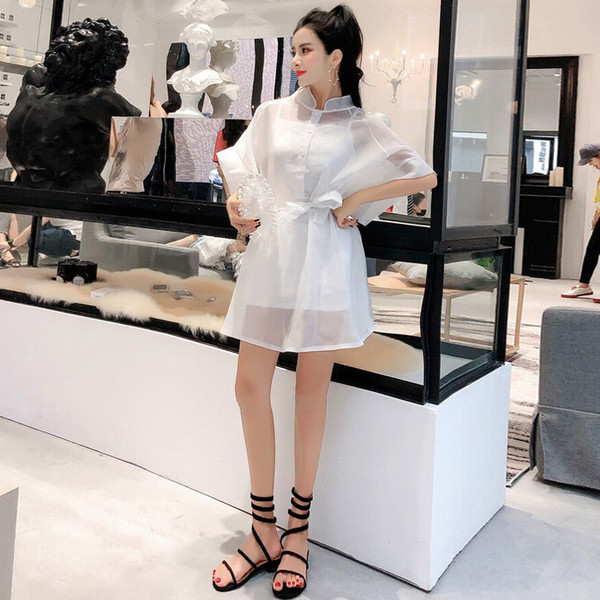 Modern női ruha gombokkal és széles ujjú három színben