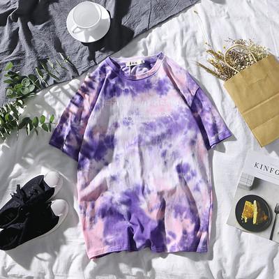 Férfi póló három színben O-nyakkal és feliratokkal