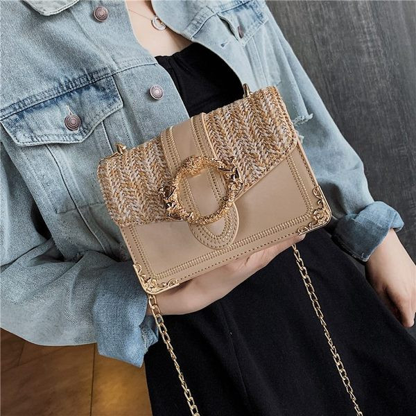 Geanta de dama eleganta cu inchidere metalica in mai multe culori