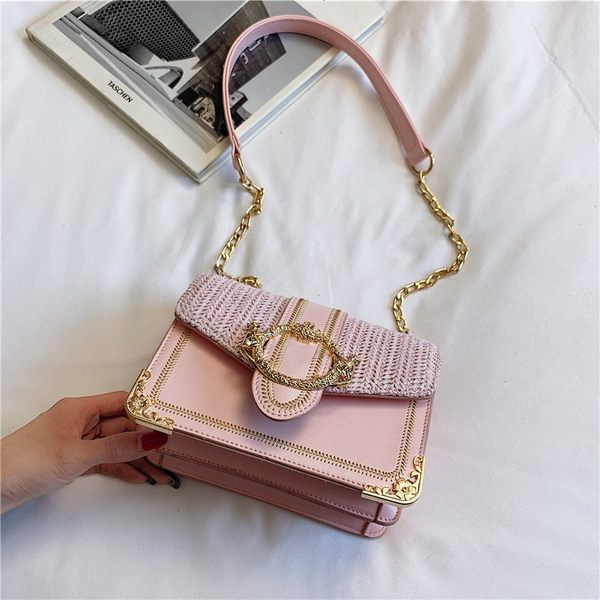 Geanta de dama eleganta cu inchidere metalica in mai multe culori