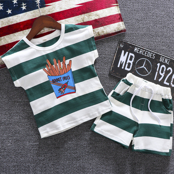 Sport csíkos szett mintával fiúknak