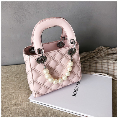 Geanta de dama eleganta decorata cu perle in trei culori