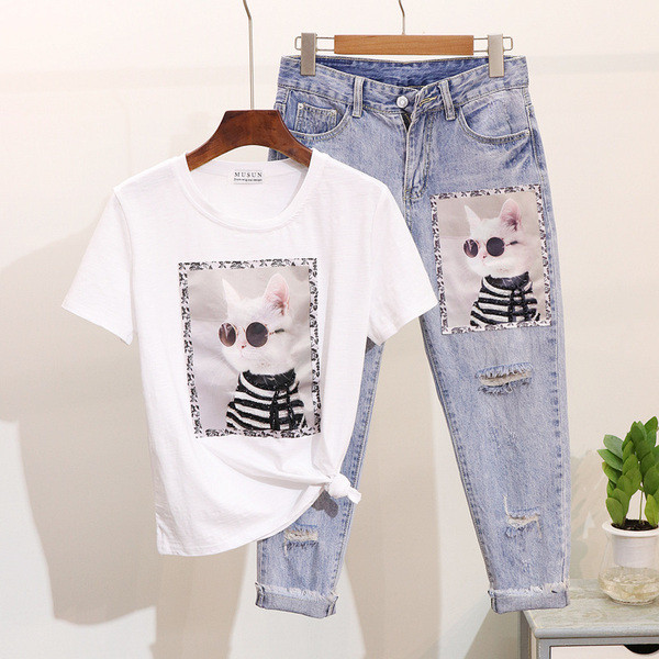 Modern női farmer és póló szett színes rátéttel