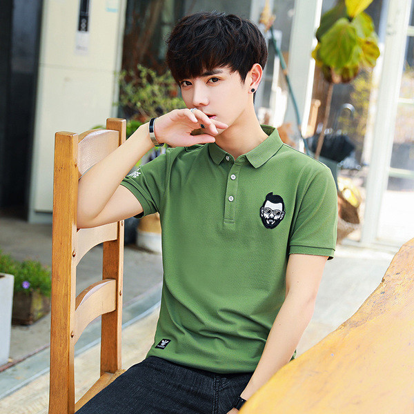 Modern férfi póló négy színben emblémával