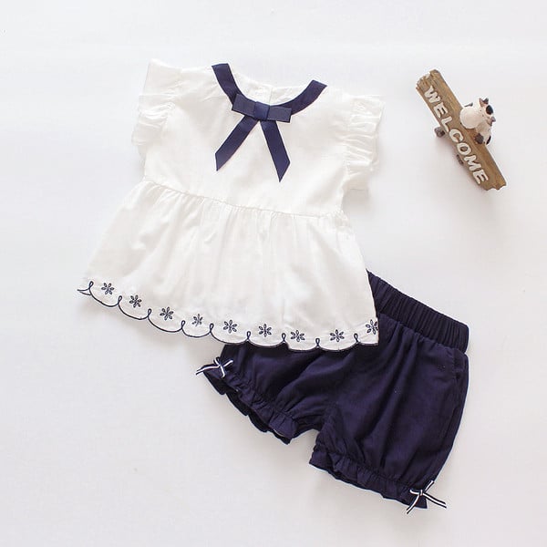 Modern, fehér színű gyerek szett lányoknak