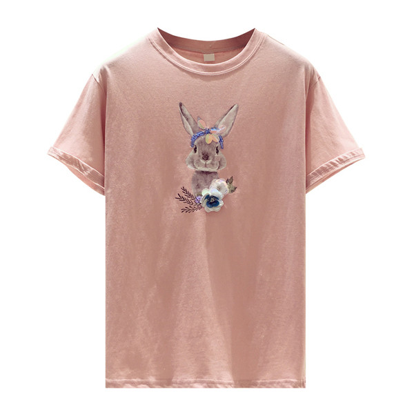 Μοντέρνα γυναικεία μπλούζα με εφαρμογές και τρισδιάστατο στοιχείο σε διάφορα χρώματα