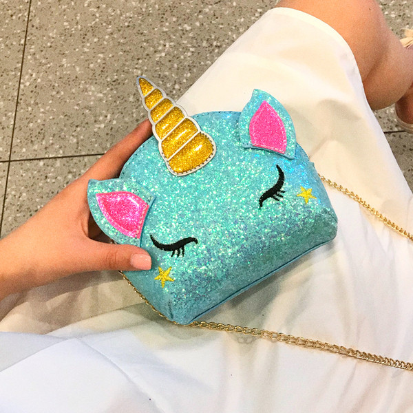 Modern, egyszarvú formájú női táska fényes elemekkel és 3D elemekkel öt színben