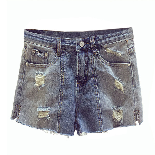 Modern női rövidnadrág szakadt motívumokkal, kék színben
