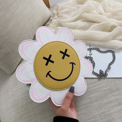 Modern női táska virág formájú két színben és fémlánccal