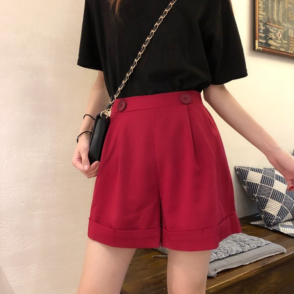 Stílusos női rövidnadrág széles modell két színben