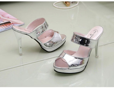 Aktuális női magas sarkú papucs arany, ezüst és fekete színben