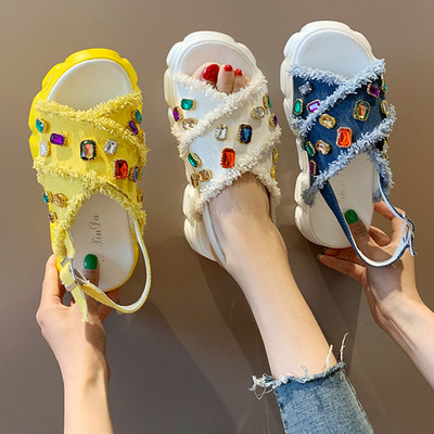 Ежедневни дамски сандали с камъни в бял, жълт и син цвят