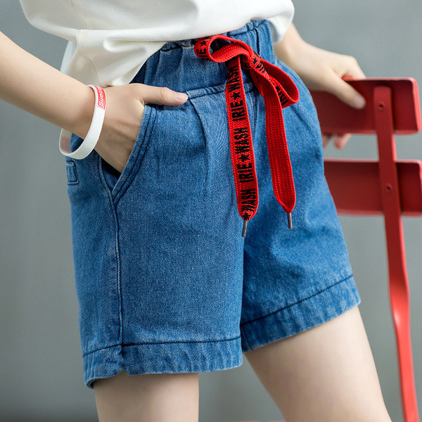 Modern, rövid gyerek farmer, nyakkendővel lányoknak