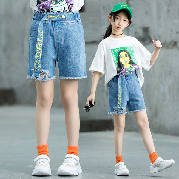 Aktuális gyerek rövidnadrág gombokkal - lányoknak