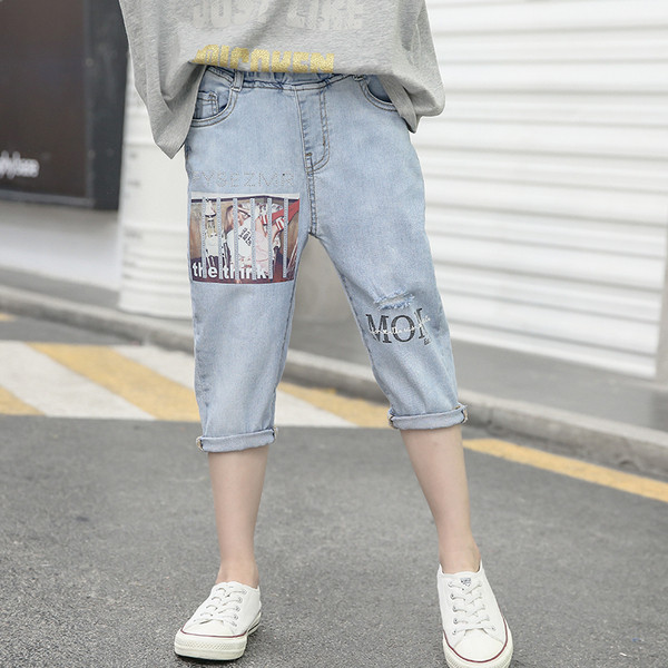 Modern gyerekfarmer lányoknak rátéttel és felirattal