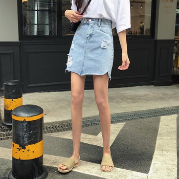 Aktuális női farmerszoknya magas derékkal, világos színben