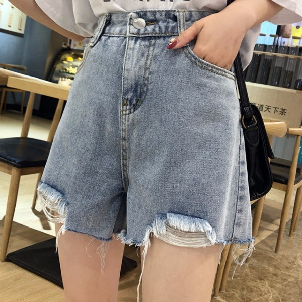 Ежедневни къси дънкови панталони с висока талия и скъсани мотиви