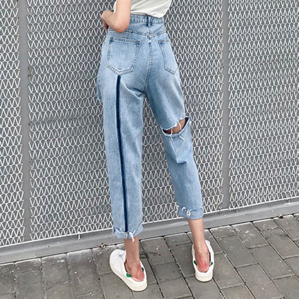 Blugi de dama moderni cu motive rupte si talie inalta