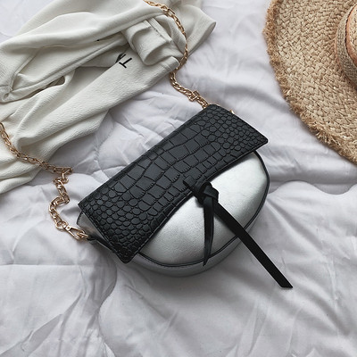 Μοντέρνα γυναικεία εκό δερμάτινη τσάντα σε τέσσερα χρώματα με αλυσίδα