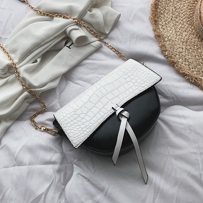 Μοντέρνα γυναικεία εκό δερμάτινη τσάντα σε τέσσερα χρώματα με αλυσίδα