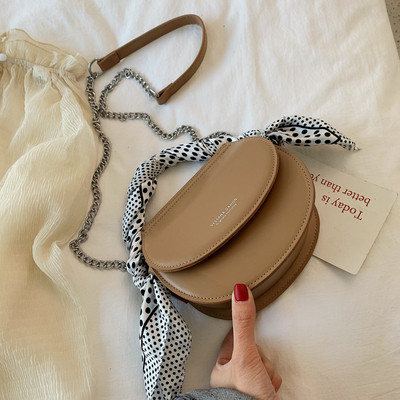 Κομψή έκο δερμάτινη τσάντα  σε πέντε χρώματα με κοντή και μεγάλη μεταλλική λαβή