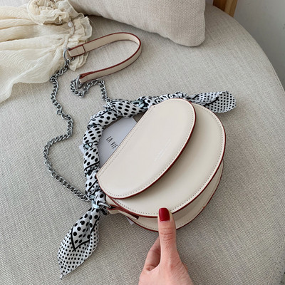 Κομψή έκο δερμάτινη τσάντα  σε πέντε χρώματα με κοντή και μεγάλη μεταλλική λαβή