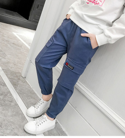 Gyermek nadrág fiúknak három színben zsebbel