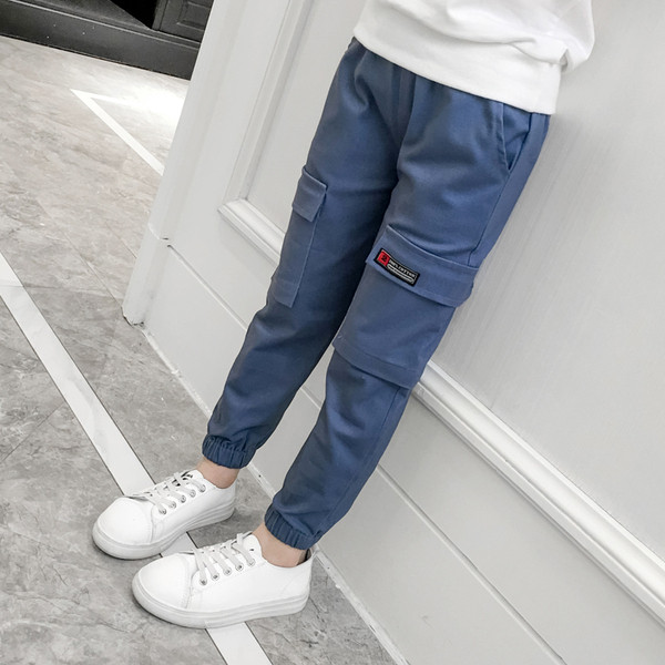 Gyermek nadrág fiúknak három színben zsebbel