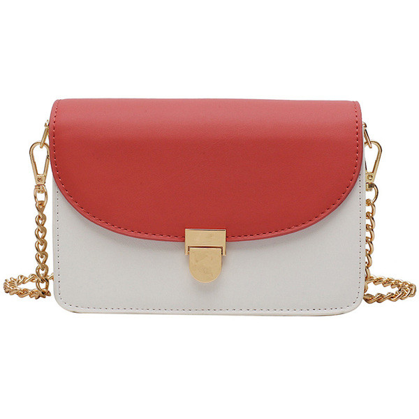 Öt színben, eko bőrből készült stílusos női táska fém rögzítéssel és hosszú fémlánccal