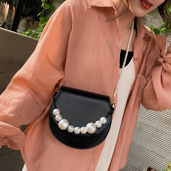 Stílusos női táska eko bőrből négy színben, rövid és hosszú gyöngy fogantyúval két modell