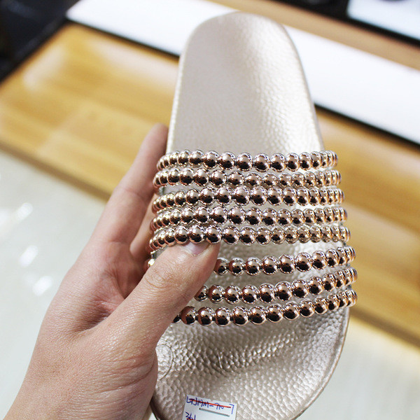 Papuci de dama actuali in patru culori