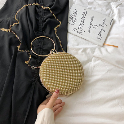 Κομψή γυναικεία τσάντα με στρογγυλό σχήμα σε τρία χρώματα με μικρή και μακρά λαβή