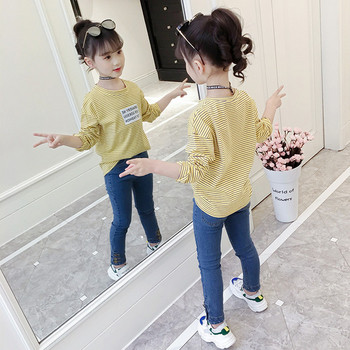Модерна детска блуза в три цвята с надписи