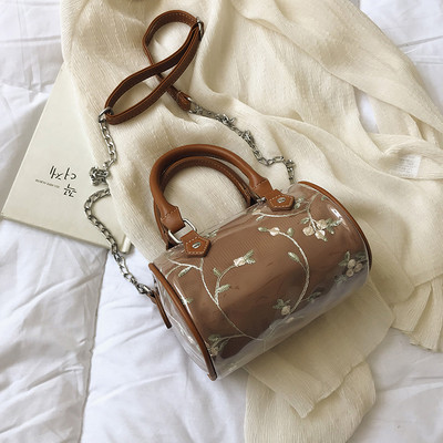 Ökológiai bőrből készült modern női táska öt színben hímzéssel és virágmotívumokkal, rövid és hosszú fogantyúval