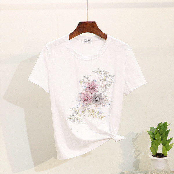 Γυναικεία μπλούζα με κεντήματα